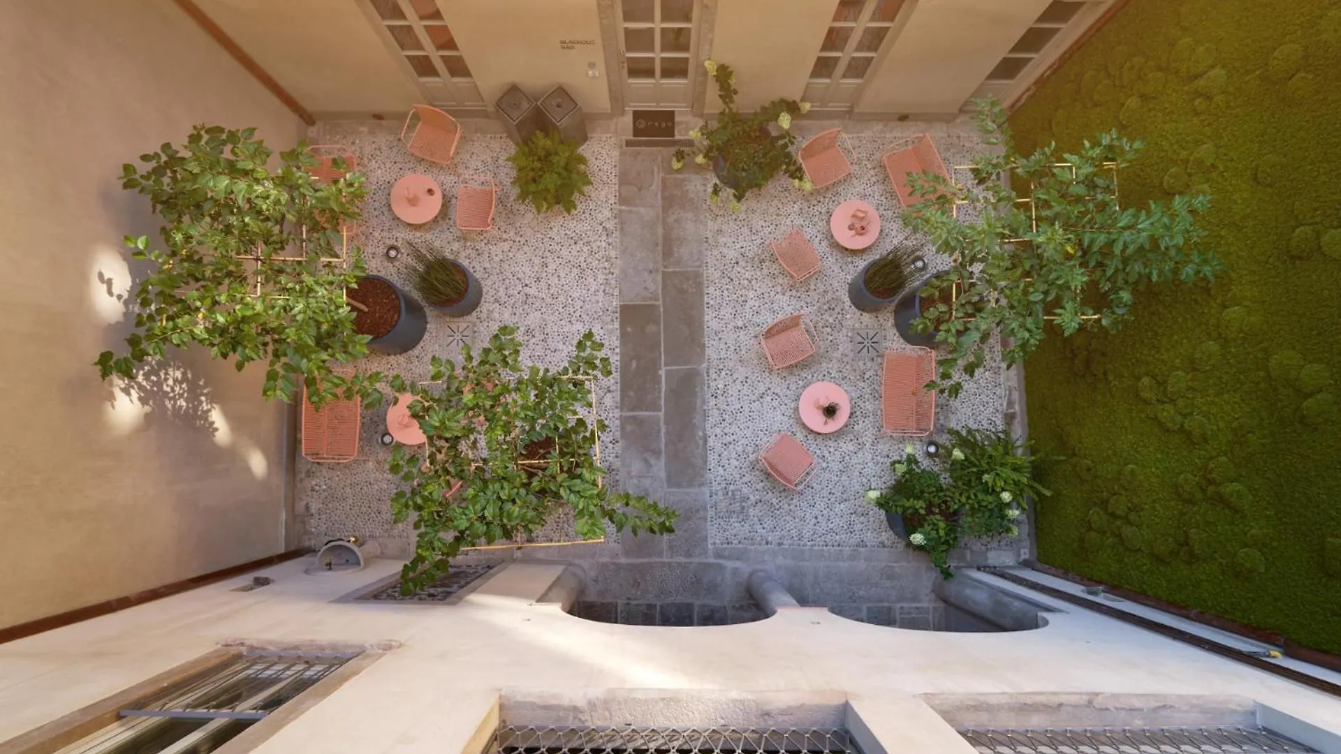 Rego Apartments - Boutique Aparthotel & Serenity Spa With Some Off-Site Apartments In The Heart Of Bergamo City Center