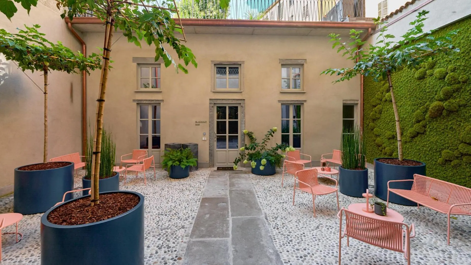 Rego Apartments - Boutique Aparthotel & Serenity Spa With Some Off-Site Apartments In The Heart Of Bergamo City Center