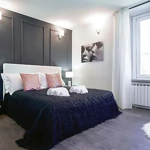 Chiclife Sarona Shenkin - Santa Caterina & Museum Apartament