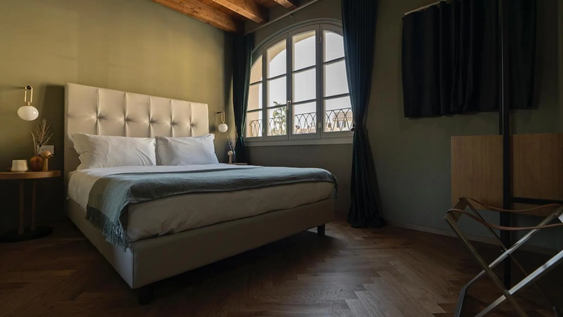 Rego Apartments - Boutique Aparthotel & Serenity Spa With Some Off-Site Apartments In The Heart Of Bergamo City Center