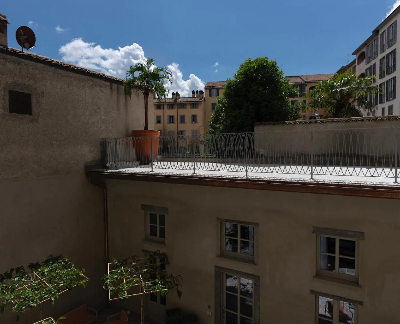 Rego Apartments - Boutique Aparthotel & Serenity Spa With Some Off-Site Apartments In The Heart Of Bergamo City Center 0*,