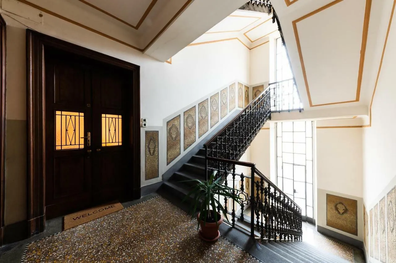 Rego Apartments - Boutique Aparthotel & Serenity Spa With Some Off-Site Apartments In The Heart Of Bergamo City Center Italia